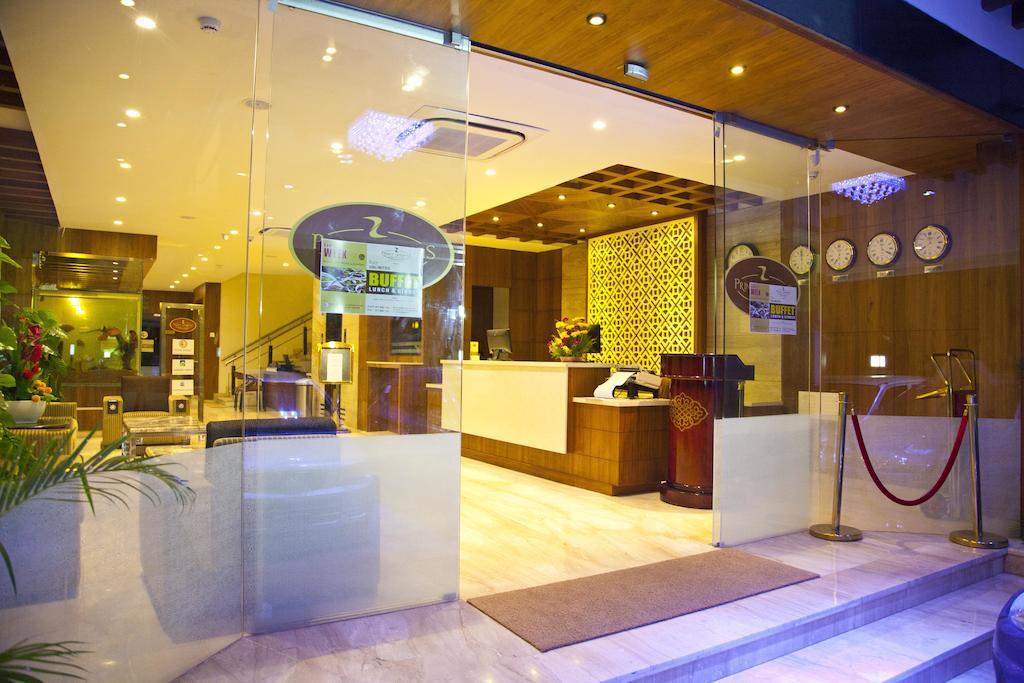 Hotel Prince Gardens Coimbatore Exterior photo